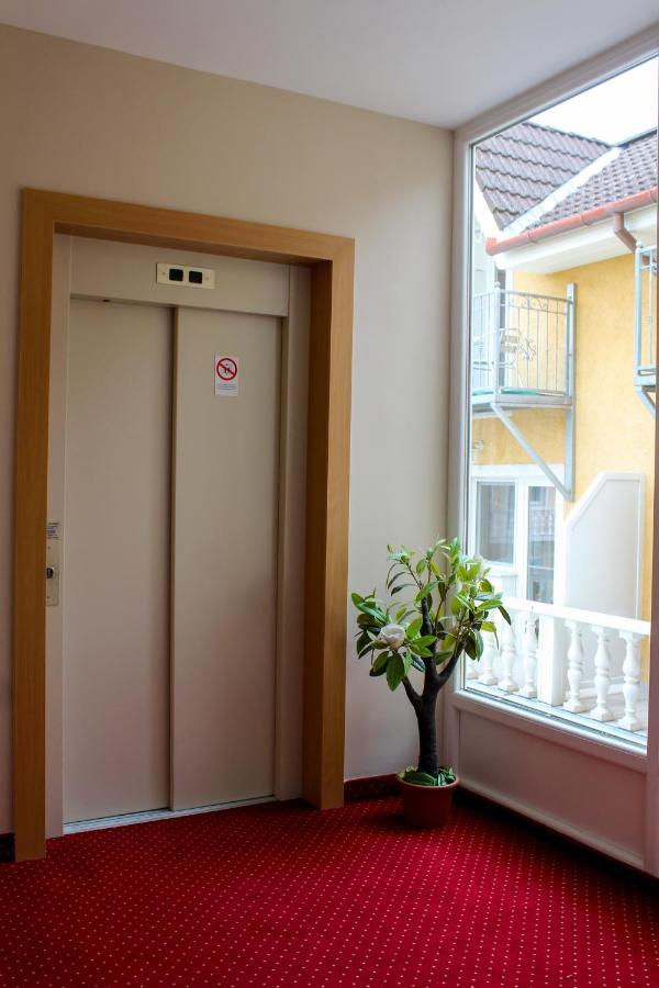 Lidia Hotel Harkány Zewnętrze zdjęcie